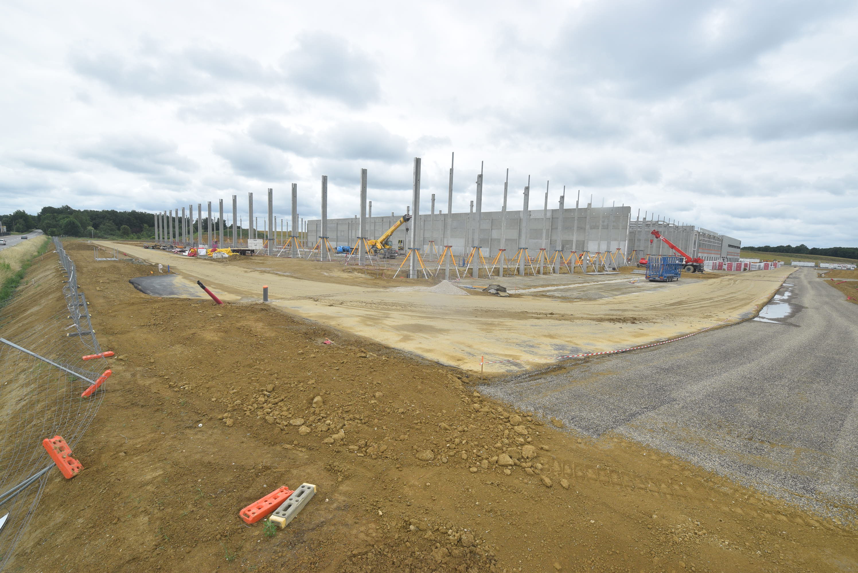 10 juin – Pose des derniers poteaux cellule 4