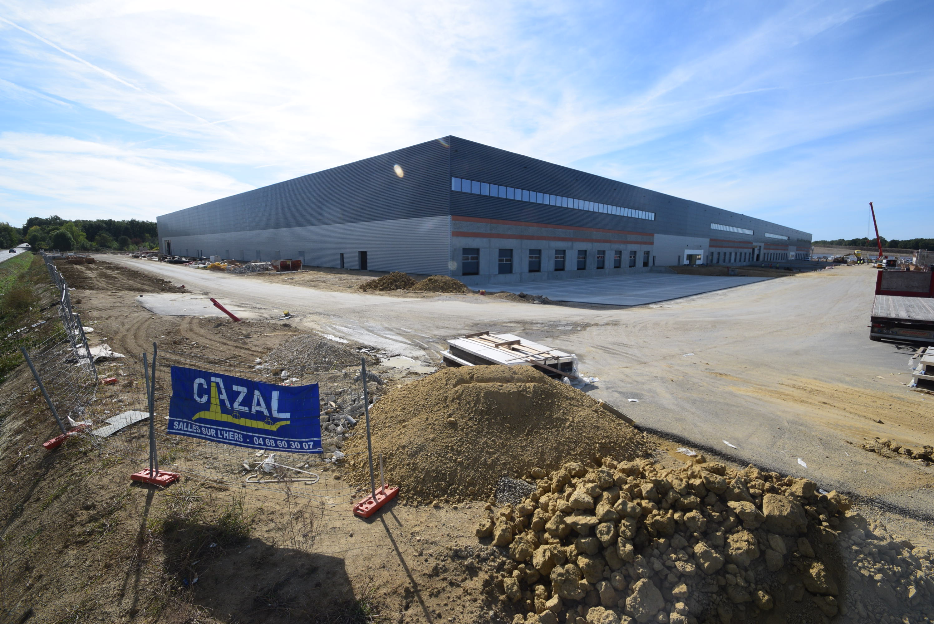 14 octobre – Début de la pose des racks de la cellule 1