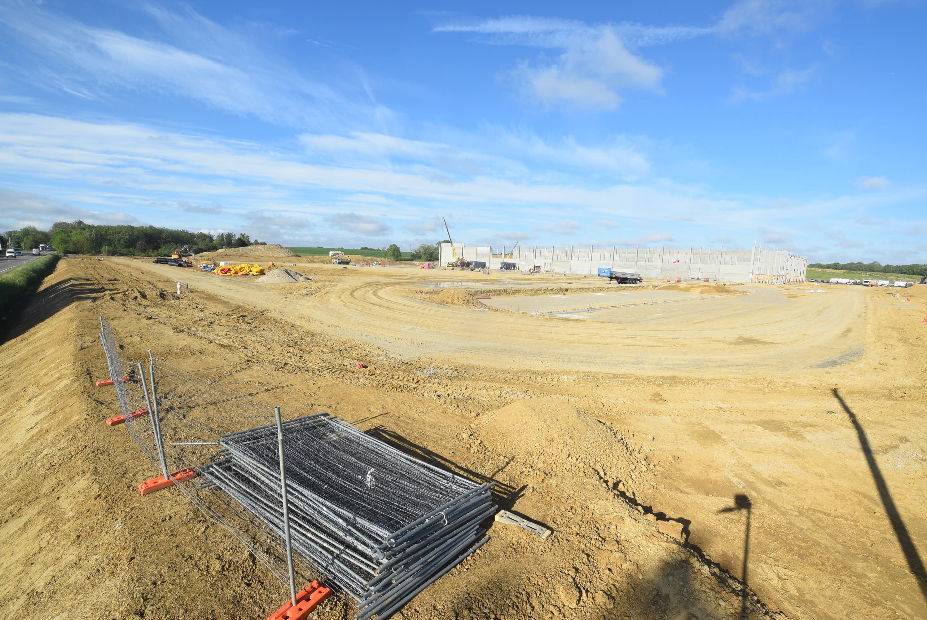 29 avril – Pose des enrobés sur voiries et zones de quai
